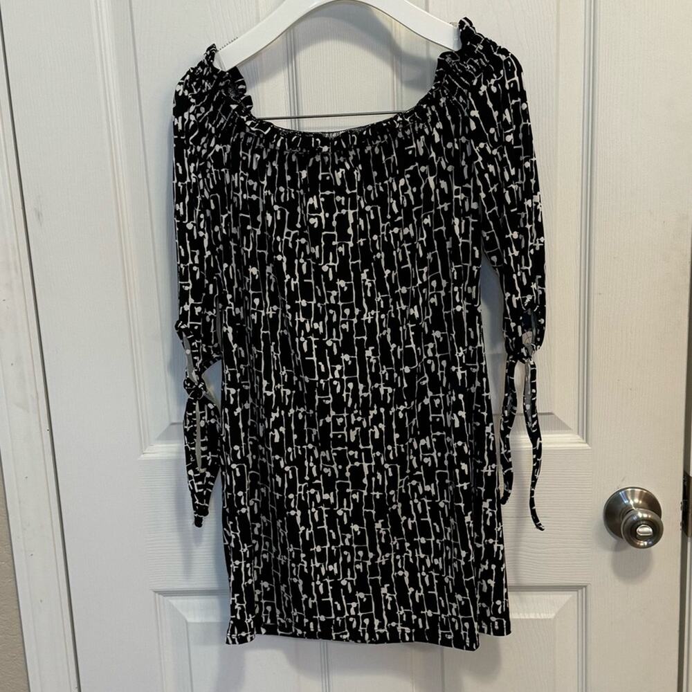 NWT White House Black Market Tie Sleeve Smocked Tunic Shirt Size XXS